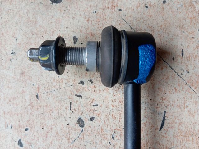 bontott HYUNDAI TUCSON Első Stabilizátor Pálca