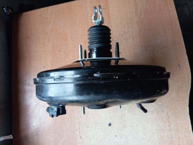 bontott HYUNDAI TUCSON Fékrásegítő