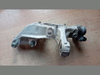 bontott HYUNDAI TUCSON Jobb első Csonkállvány