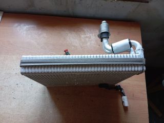 bontott HYUNDAI TUCSON Klímahűtő Radiátor