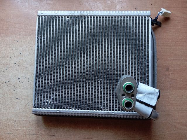 bontott HYUNDAI TUCSON Klímahűtő Radiátor