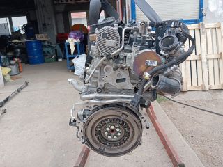 bontott HYUNDAI TUCSON Motor (Fűzött blokk hengerfejjel)