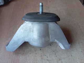 bontott HYUNDAI TUCSON Motor Tartó Bak (Fém)