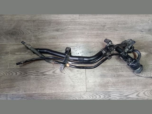 bontott HYUNDAI TUCSON Tankbetöltő Cső (Fém)