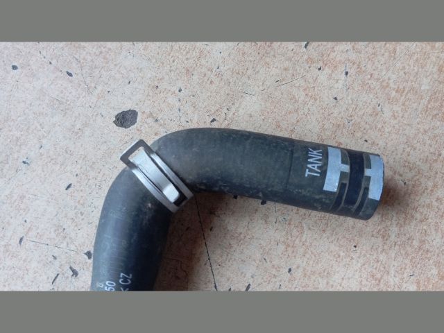 bontott HYUNDAI TUCSON Vízcső