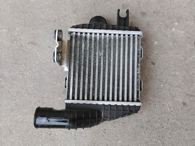 bontott HYUNDAI TUCSON Intercooler