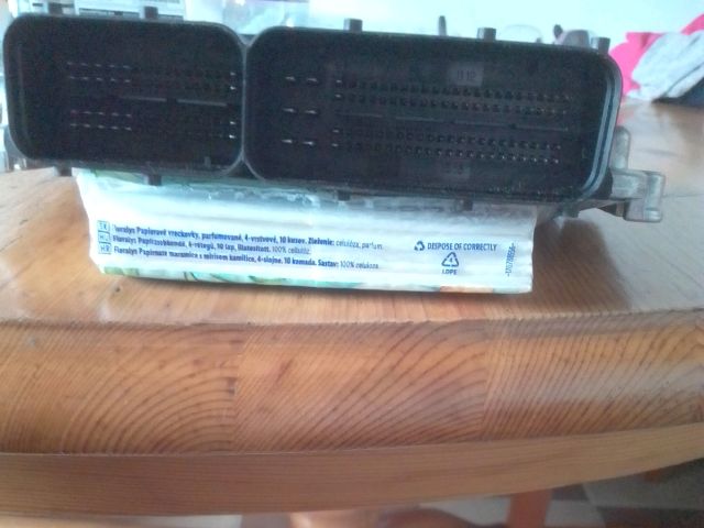 bontott HYUNDAI TUCSON Motorvezérlő