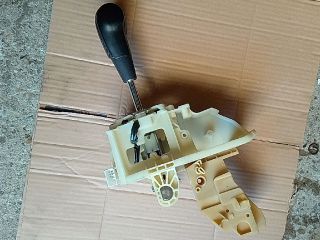 bontott HYUNDAI TUCSON Automata Váltókar