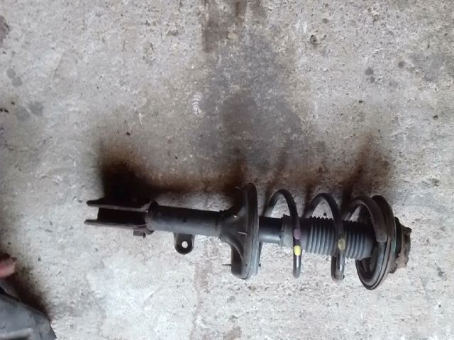 bontott HYUNDAI TUCSON Bal első Gólyaláb (Lengécsillapító, Rugó)