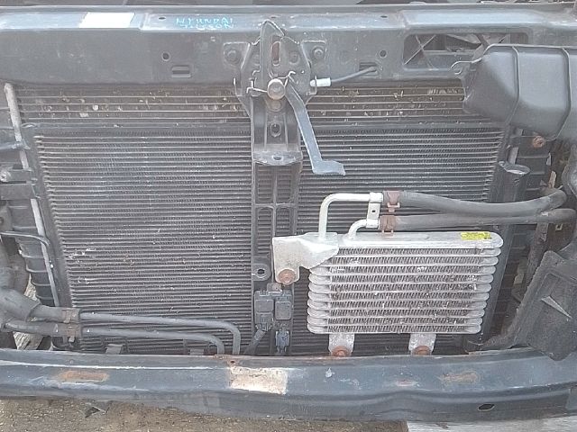 bontott HYUNDAI TUCSON Komplett Homlokfal (Részeivel)