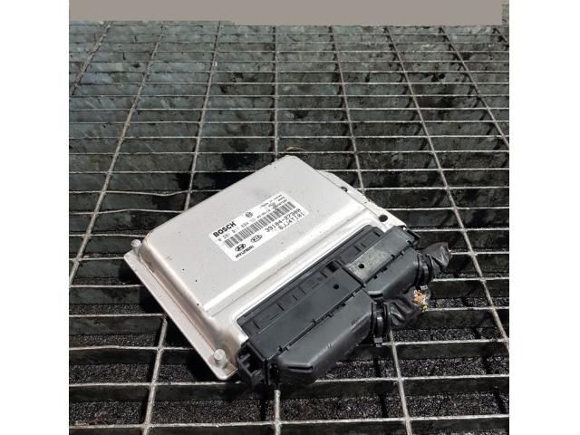 bontott HYUNDAI TUCSON Motorvezérlő