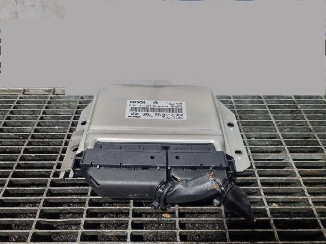 bontott HYUNDAI TUCSON Motorvezérlő