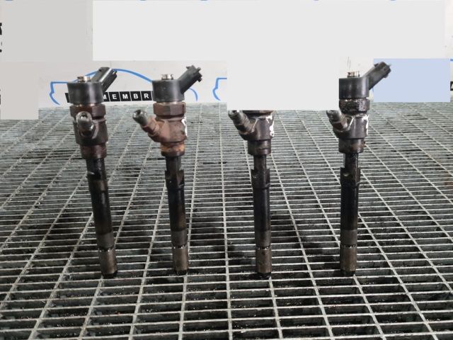 bontott HYUNDAI TUCSON Porlasztó (1 db)