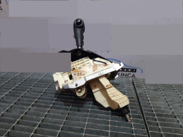 bontott HYUNDAI TUCSON Váltó Kulissza