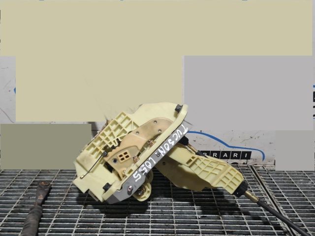 bontott HYUNDAI TUCSON Váltó Kulissza