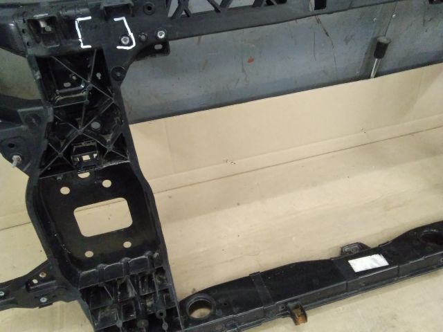 bontott HYUNDAI TUCSON Homlokfal (Üres lemez)