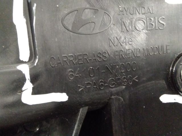 bontott HYUNDAI TUCSON Homlokfal (Üres lemez)