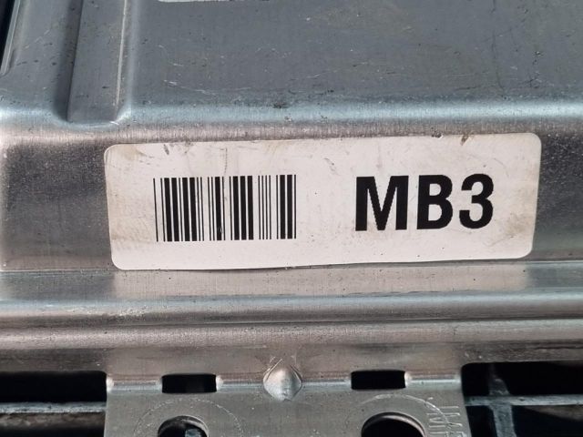 bontott HYUNDAI TUCSON Motorvezérlő