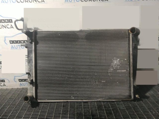 bontott HYUNDAI TUCSON Vízhűtő Radiátor (Klímás)