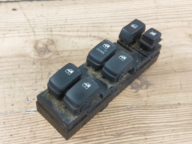 bontott HYUNDAI TUCSON Ablakemelő Kapcsoló Négyes / Kettes