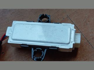 bontott HYUNDAI TUCSON Ajtó Kárpit Világítás