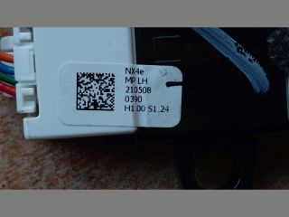 bontott HYUNDAI TUCSON Ajtó Kárpit Világítás