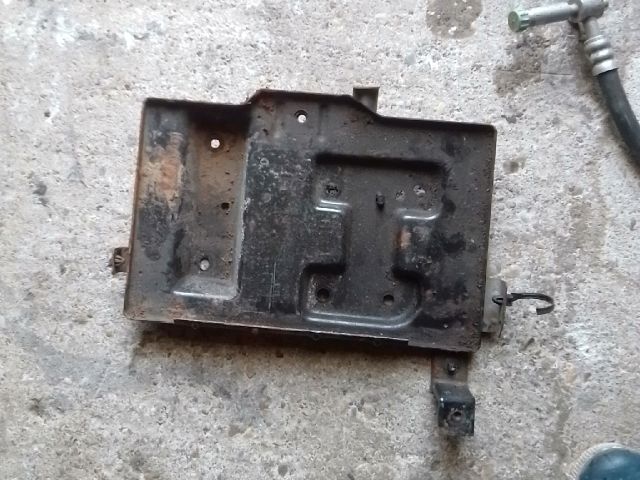 bontott HYUNDAI TUCSON Akkumulátor Tartó