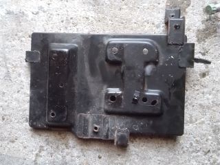 bontott HYUNDAI TUCSON Akkumulátor Tartó