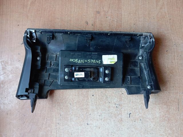 bontott HYUNDAI TUCSON Alsó Műszerfal Burkolat