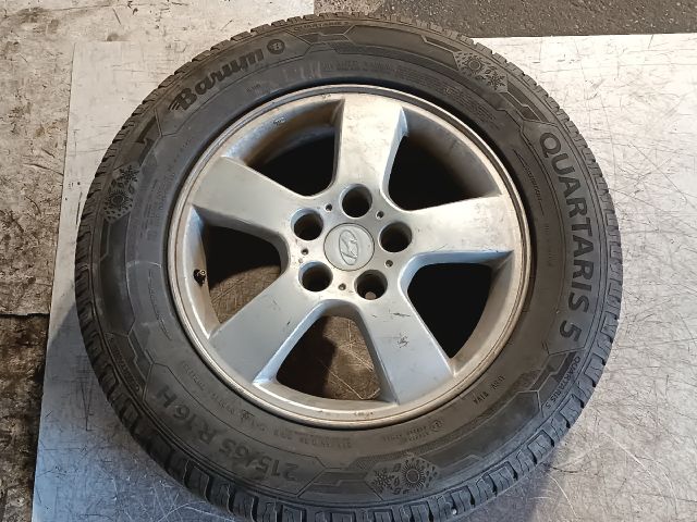 bontott HYUNDAI TUCSON Alufelni Szett Gumival