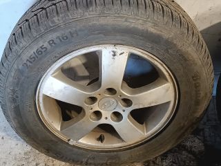 bontott HYUNDAI TUCSON Alufelni Szett Gumival