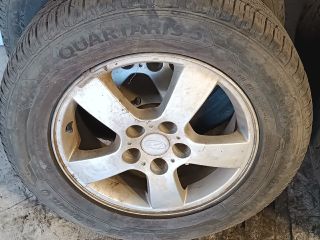 bontott HYUNDAI TUCSON Alufelni Szett Gumival