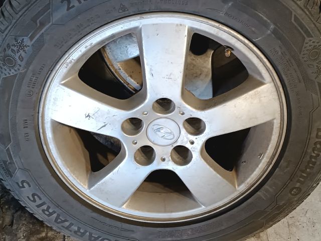 bontott HYUNDAI TUCSON Alufelni Szett Gumival