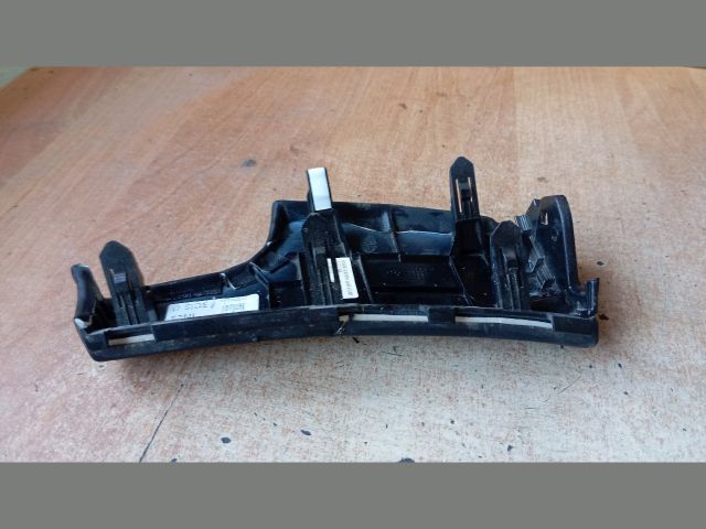 bontott HYUNDAI TUCSON Bal Alsó Műszerfal Burkolat