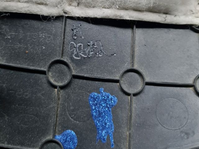 bontott HYUNDAI TUCSON Bal Alsó Műszerfal Burkolat