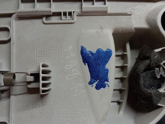 bontott HYUNDAI TUCSON Bal B Oszlop Díszléc