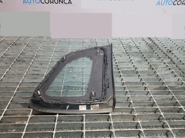 bontott HYUNDAI TUCSON Bal C Oszlop Oldalablak Üveg