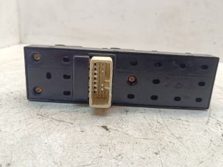 bontott HYUNDAI TUCSON Bal első Ablakemelő Kapcsoló