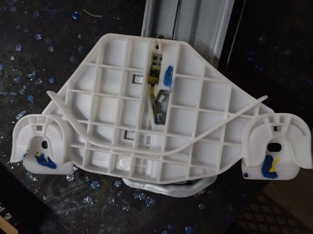 bontott HYUNDAI TUCSON Bal első Ablakemelő Szerkezet (Elektromos)