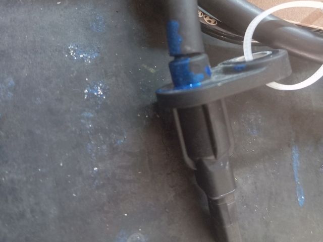 bontott HYUNDAI TUCSON Bal első ABS Jeladó