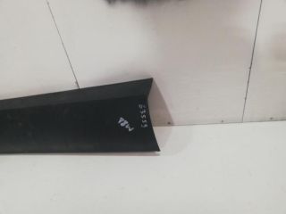 bontott HYUNDAI TUCSON Bal első Ajtó Díszléc