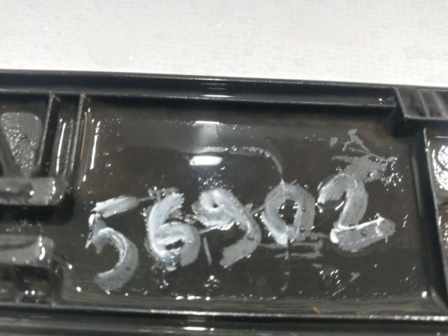 bontott HYUNDAI TUCSON Bal első Ajtó Díszléc