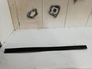 bontott HYUNDAI TUCSON Bal első Ajtó Díszléc