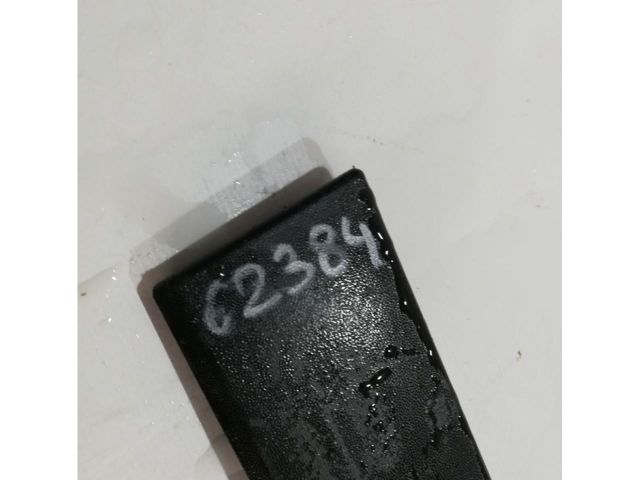 bontott HYUNDAI TUCSON Bal első Ajtó Díszléc