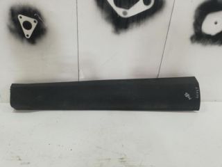 bontott HYUNDAI TUCSON Bal első Ajtó Díszléc