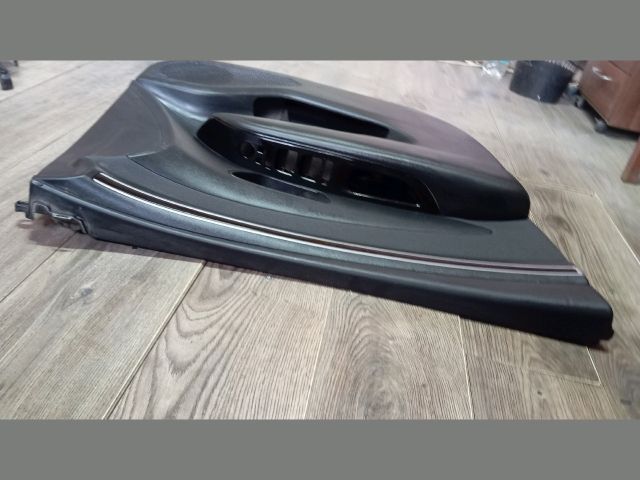 bontott HYUNDAI TUCSON Bal első Ajtó Kárpit