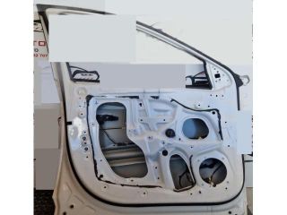 bontott HYUNDAI TUCSON Bal első Ajtó (Üres lemez)