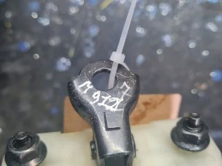 bontott HYUNDAI TUCSON Bal első Ajtóhatároló