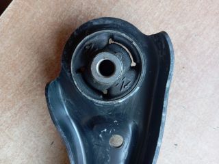 bontott HYUNDAI TUCSON Bal első Alsó Lengőkar