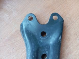 bontott HYUNDAI TUCSON Bal első Alsó Lengőkar